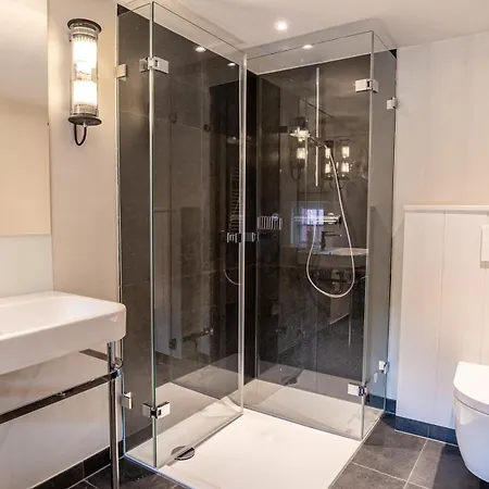 Soennes Stuuv Im Haus Betty